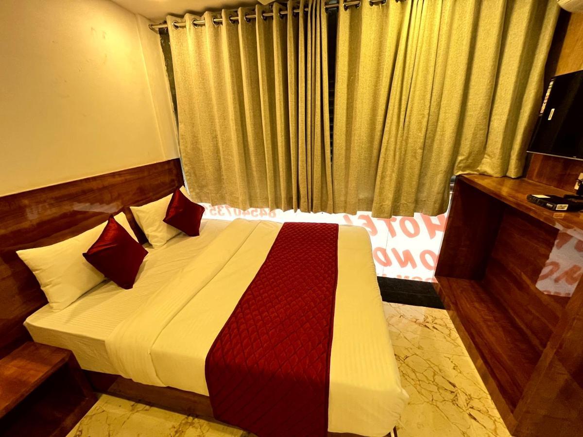 Hotel Delmond Prime- Near Nesco Bombay Eksteriør billede